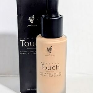 NIB Younique Touch Mineral Liquid Foundation "Organza" Discontinued .68oz